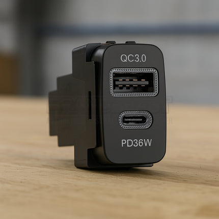 Aerpro APCCMT4 Dual USB-C PD36W USB-A QC3.0 Charger Mitsubishi 19.5x36.5mm