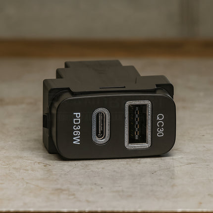 Aerpro APCCMT4 Dual USB-C PD36W USB-A QC3.0 Charger Mitsubishi 19.5x36.5mm