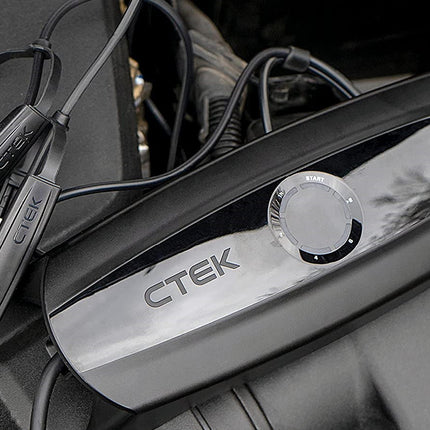 CTEK CTCSONE CS ONE Adaptive Charger - Revolutionary Battery Charger with APTO Technology and Polarity-Free Connection