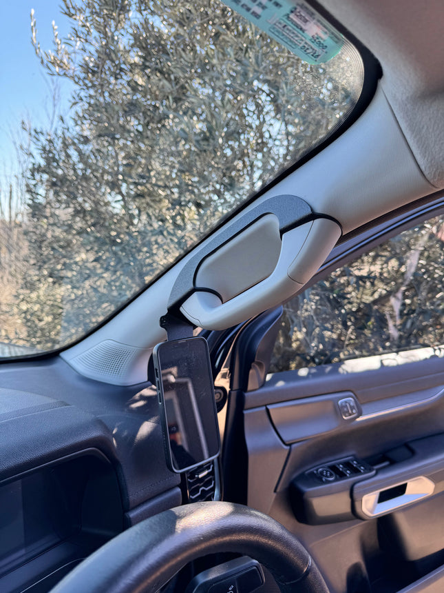 GMF4x4 4010-PH-S Toyota Hilux N80 2015+ Phone Holder