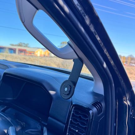 GMF4x4 4012-PH-S Isuzu DMAX 2021-2024 Phone Holder