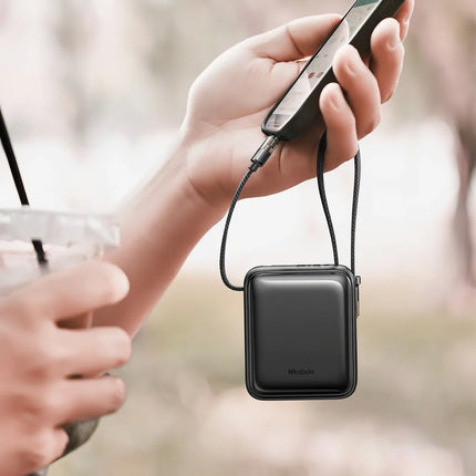 Mcdodo MMC2550 10000mAh Mini Power Bank Built-In USB-C Lightning