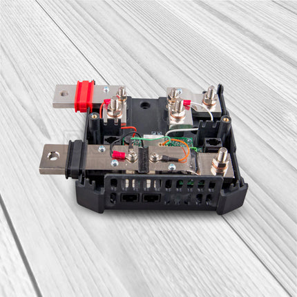Victron Energy LYN040102110  Lynx Shunt VE.Can (M10)