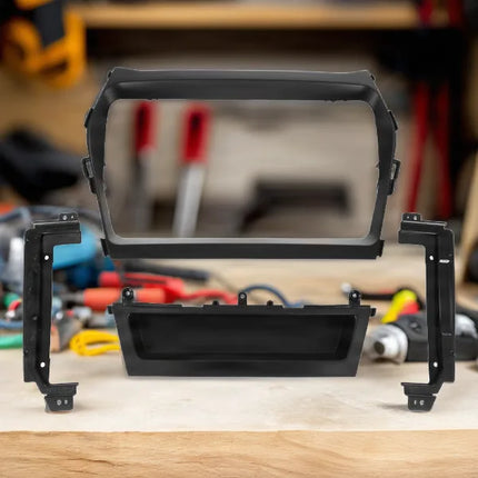 Aerpro FP3132 9" Facia Kit, Hyundai Santa Fe 2013-2018