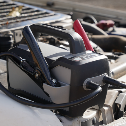 PROJECTA IS1500 Intelli-Start 12V / 1500A Professional Lithium Jumpstarter